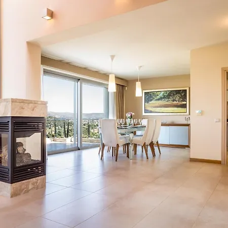 Deluxe Maisonette With Shared Pool 2# Apartment
